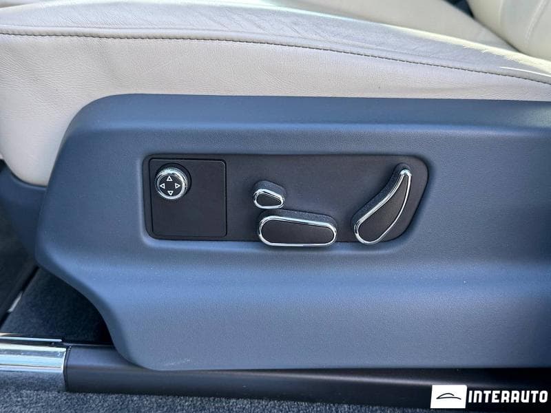 2018 Bentley Bentayga — Miniatură 12