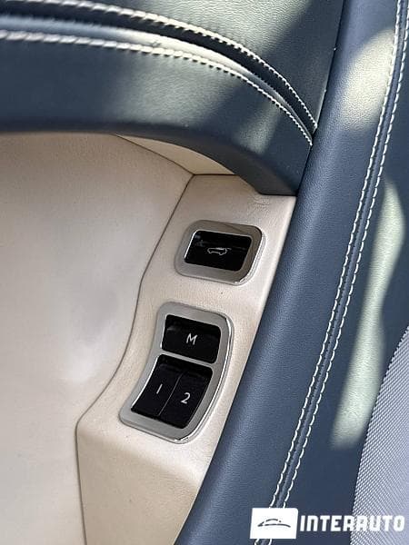 2018 Bentley Bentayga — Miniatură 10