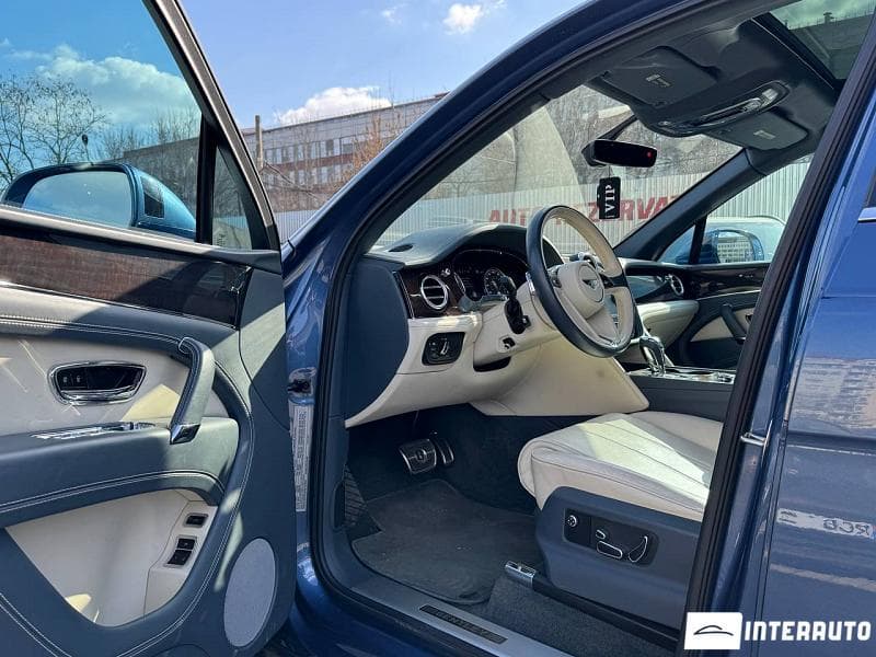 2018 Bentley Bentayga — Miniatură 7