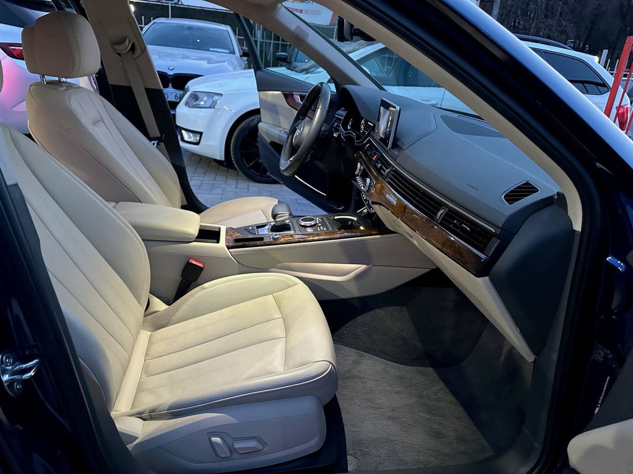 2019 Audi A4 — Miniatură 13