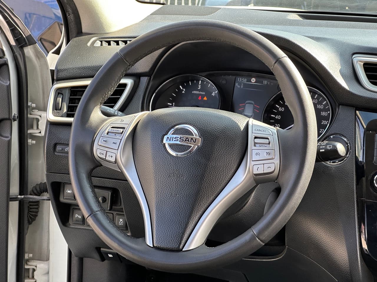 Nissan Qashqai 2015 — Миниатюра 7