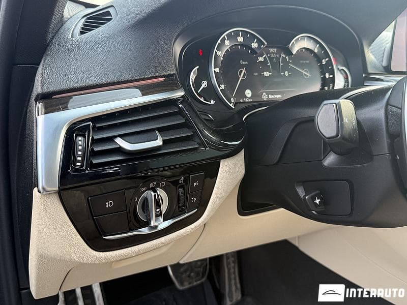 BMW 530 2018 — Миниатюра 21
