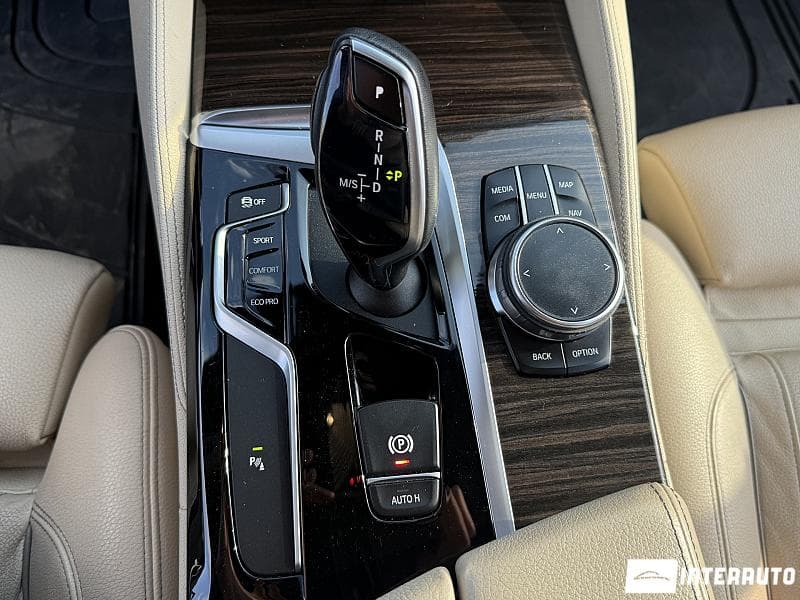 BMW 530 2018 — Миниатюра 11