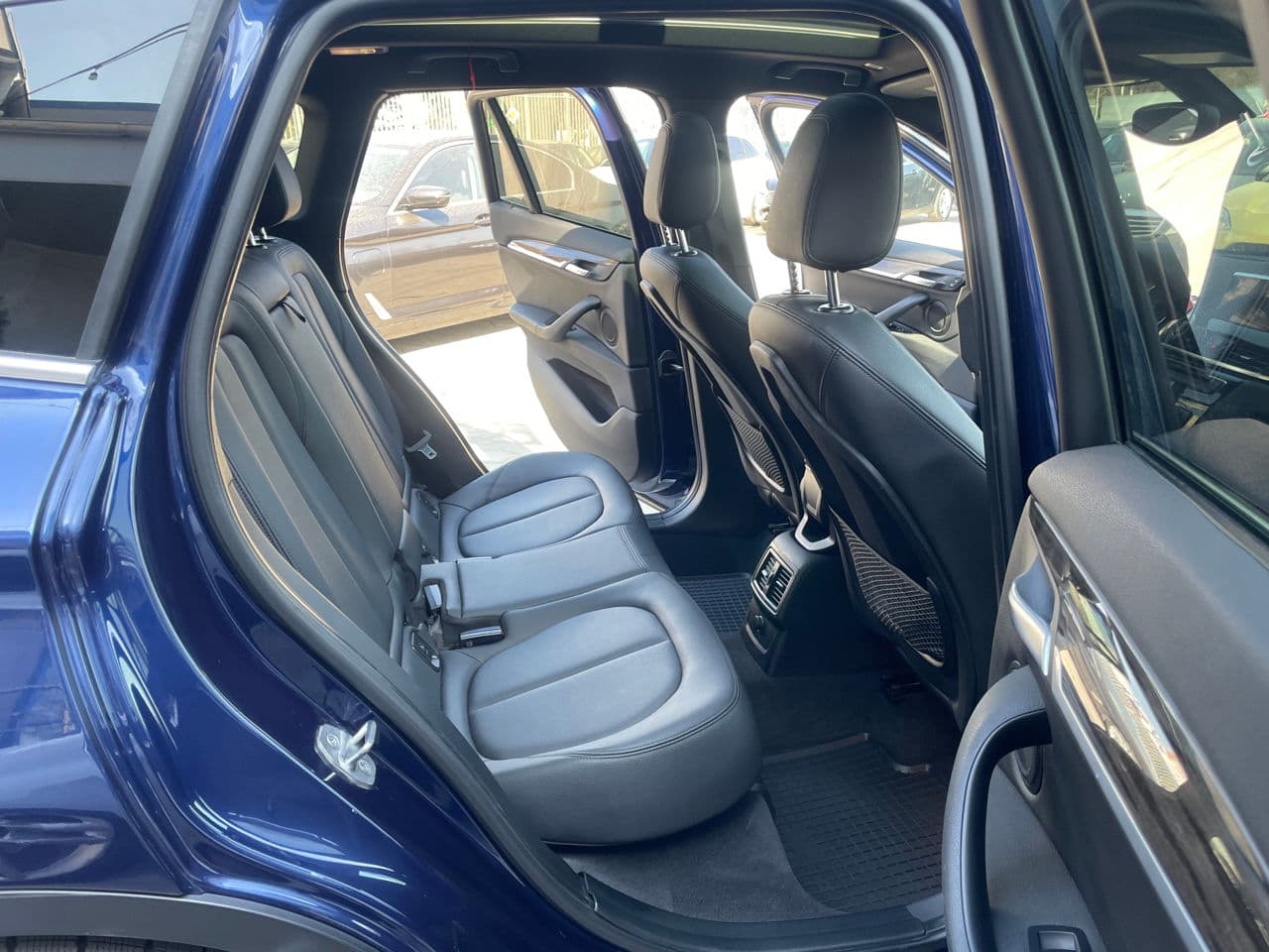 2016 BMW X1 2.8i — Miniatură 20