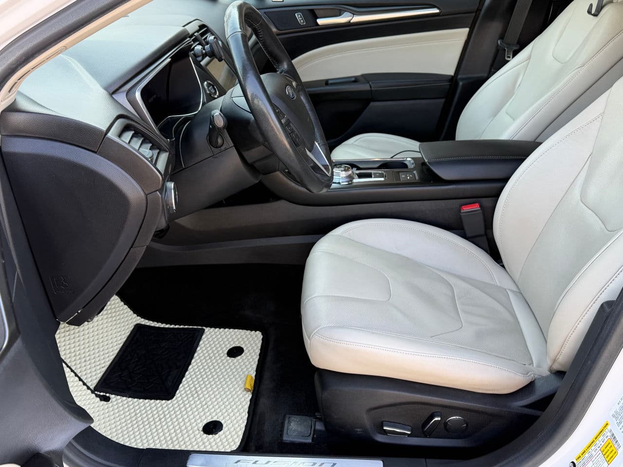 Ford Fusion 2018 — Миниатюра 8