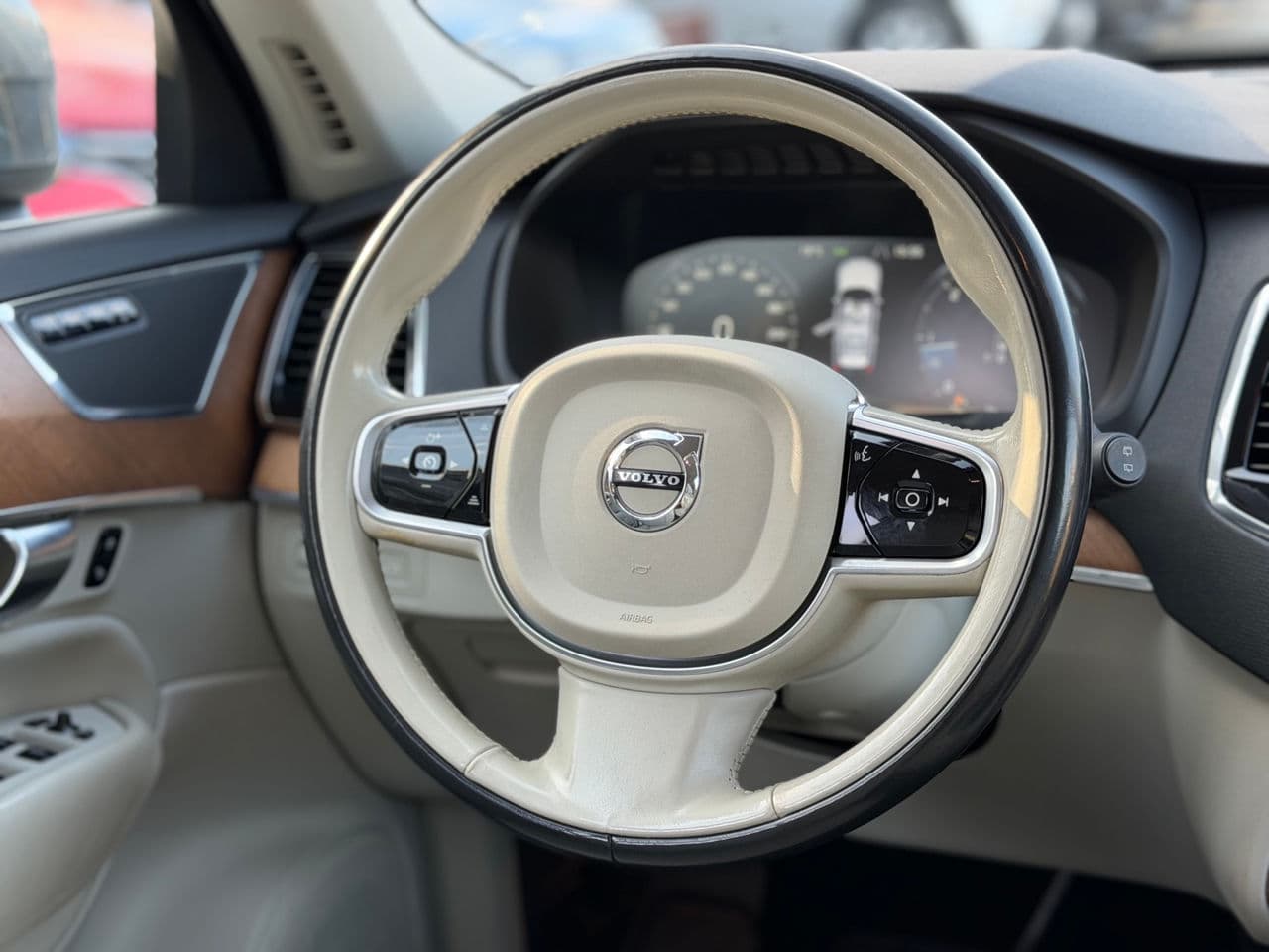 Volvo XC 90 2018 — Миниатюра 11