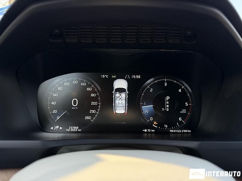 Volvo XC 90 2018 — Миниатюра 12