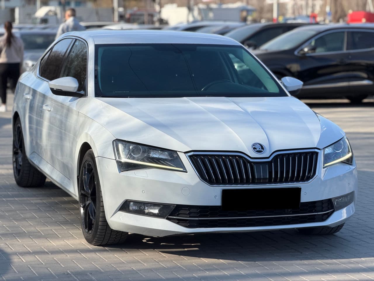 Skoda Superb 2017 — Миниатюра 3