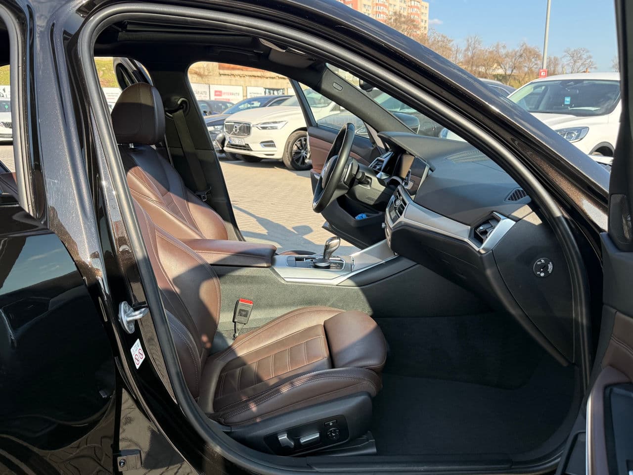 2020 BMW 330E — Miniatură 19