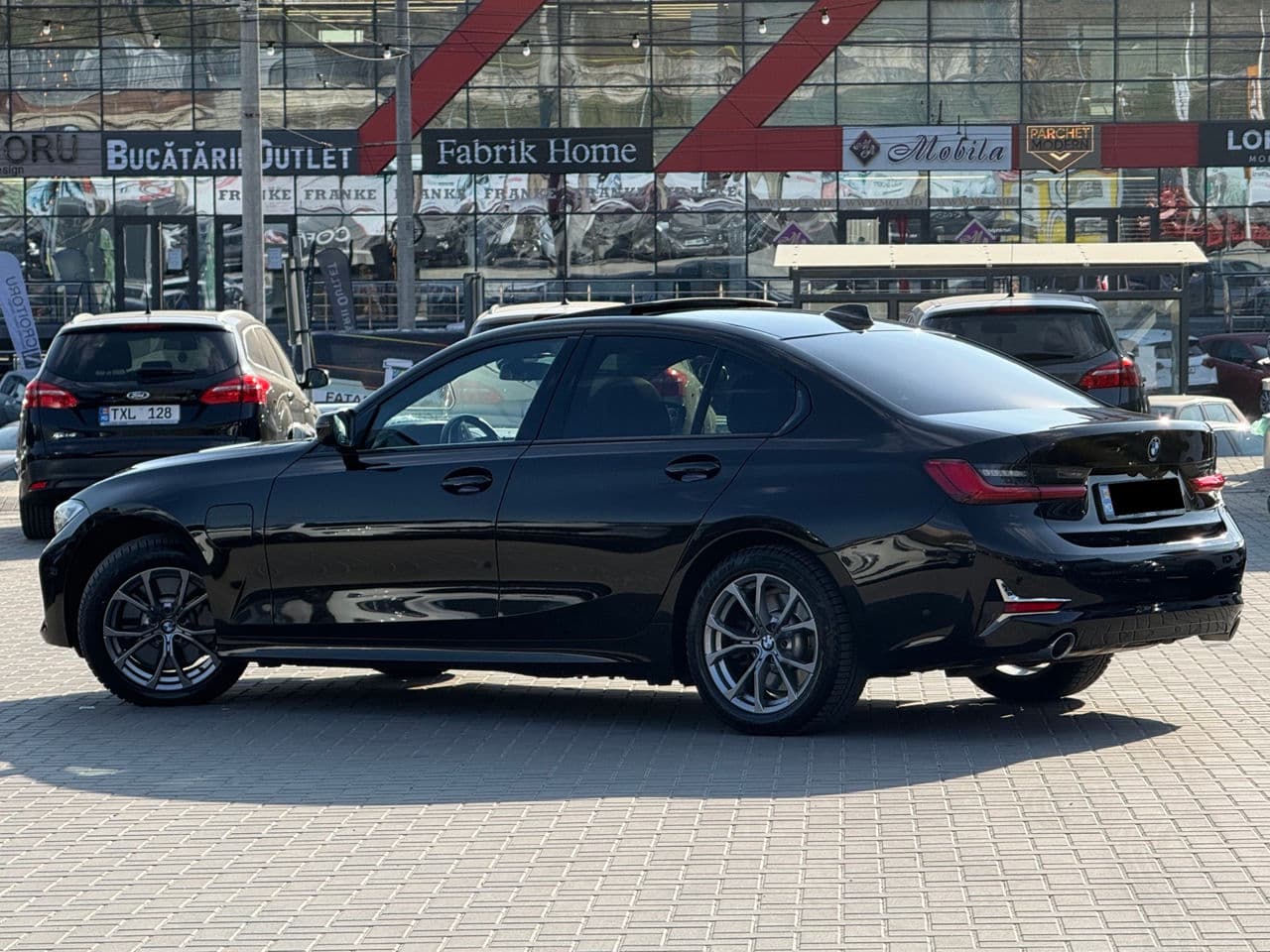 2020 BMW 330E — Miniatură 4
