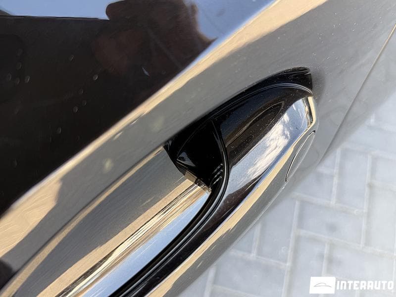2020 BMW 330E — Miniatură 21