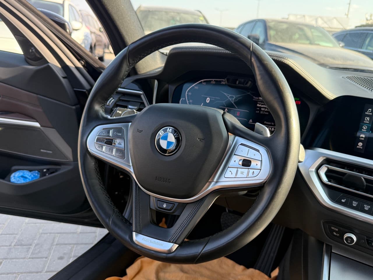 2020 BMW 330E — Miniatură 8