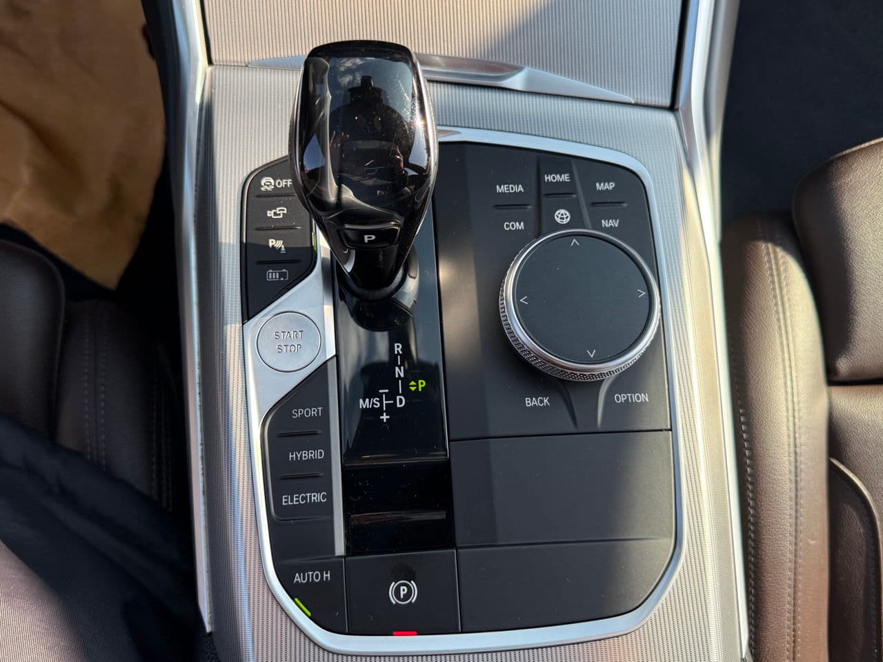 2020 BMW 330E — Miniatură 14