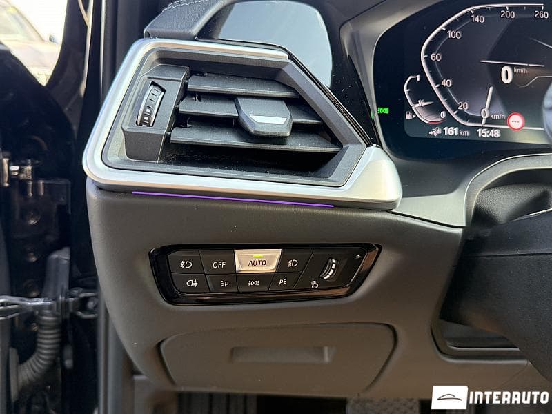 2020 BMW 330E — Miniatură 25