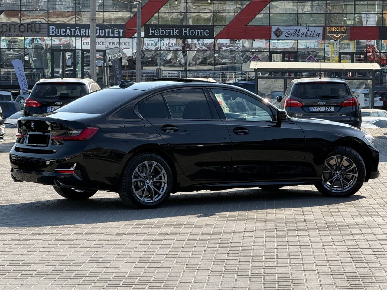 2020 BMW 330E — Miniatură 3