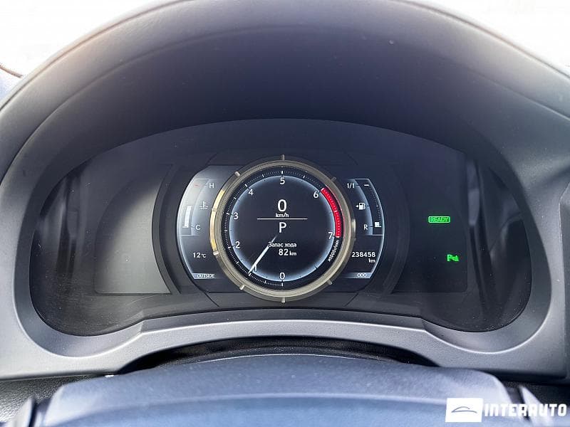 2013 Lexus IS 300h — Miniatură 8