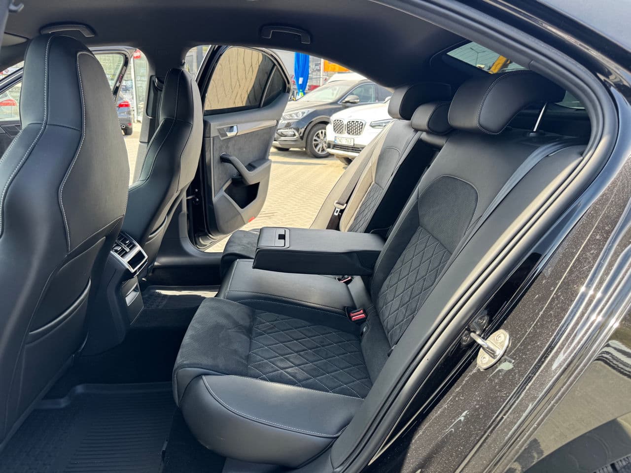 2023 Skoda Superb — Miniatură 13
