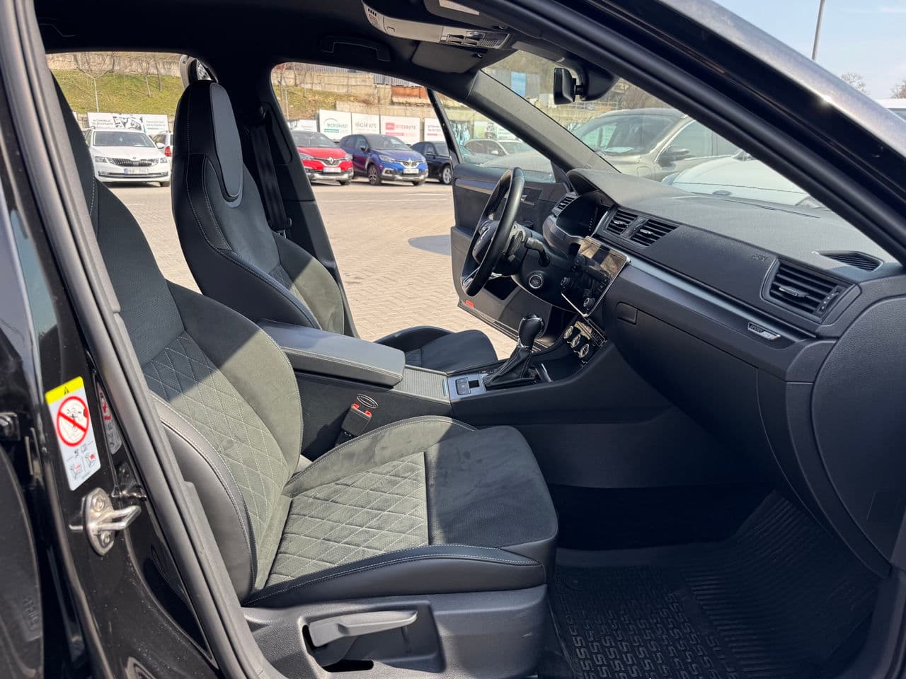2023 Skoda Superb — Miniatură 15