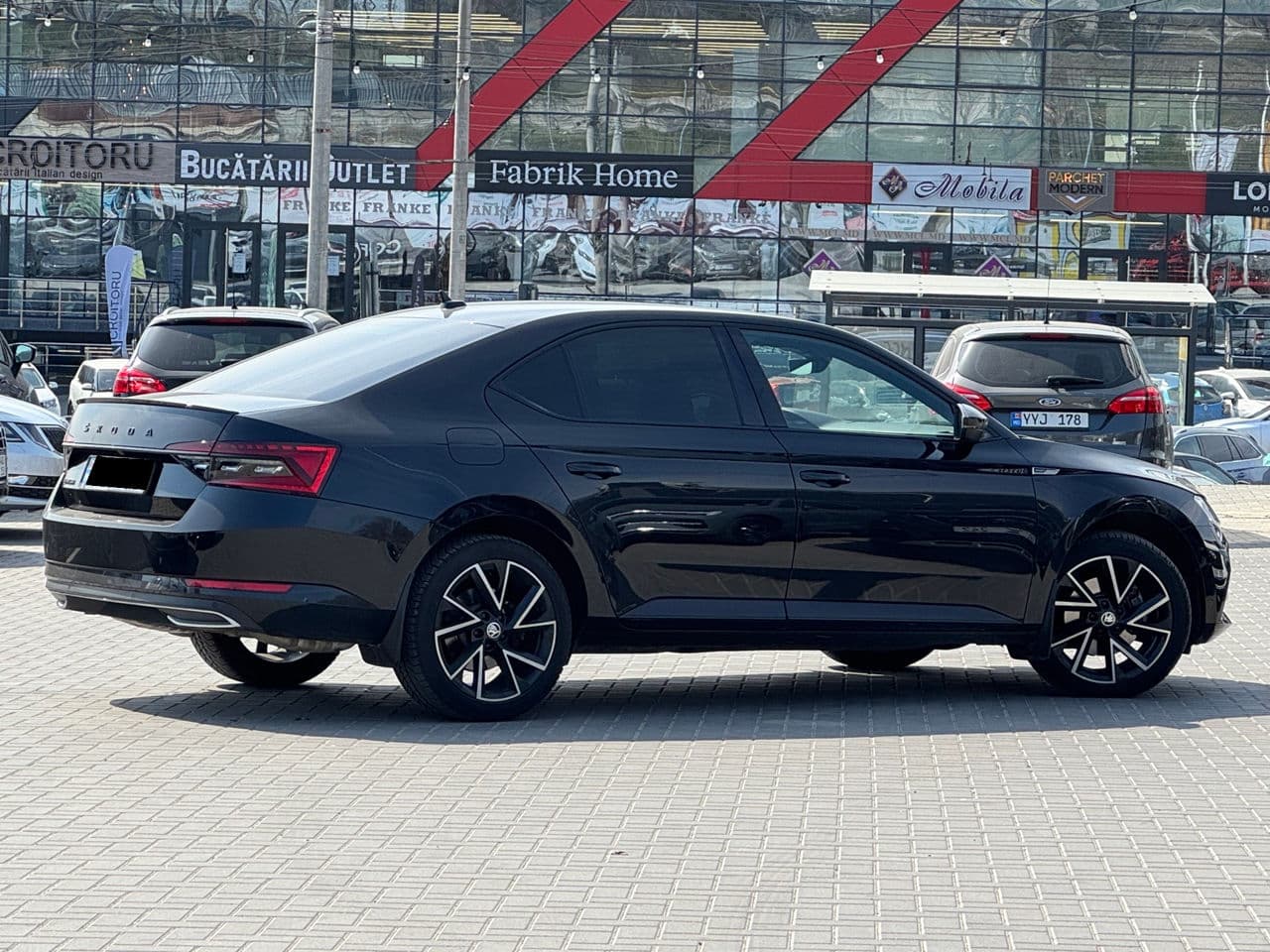 2023 Skoda Superb — Miniatură 3