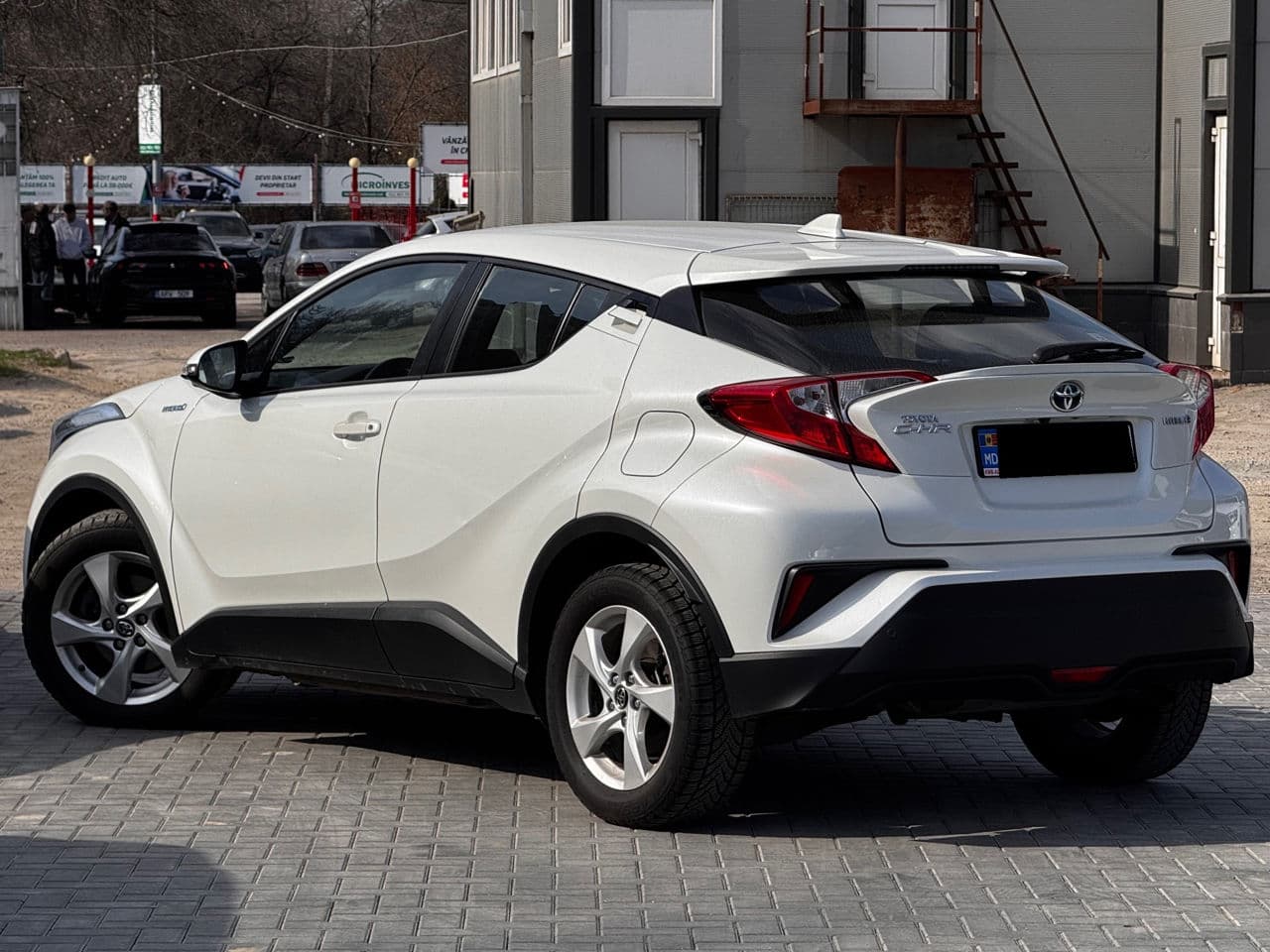 Toyota C-HR 2018 — Миниатюра 2