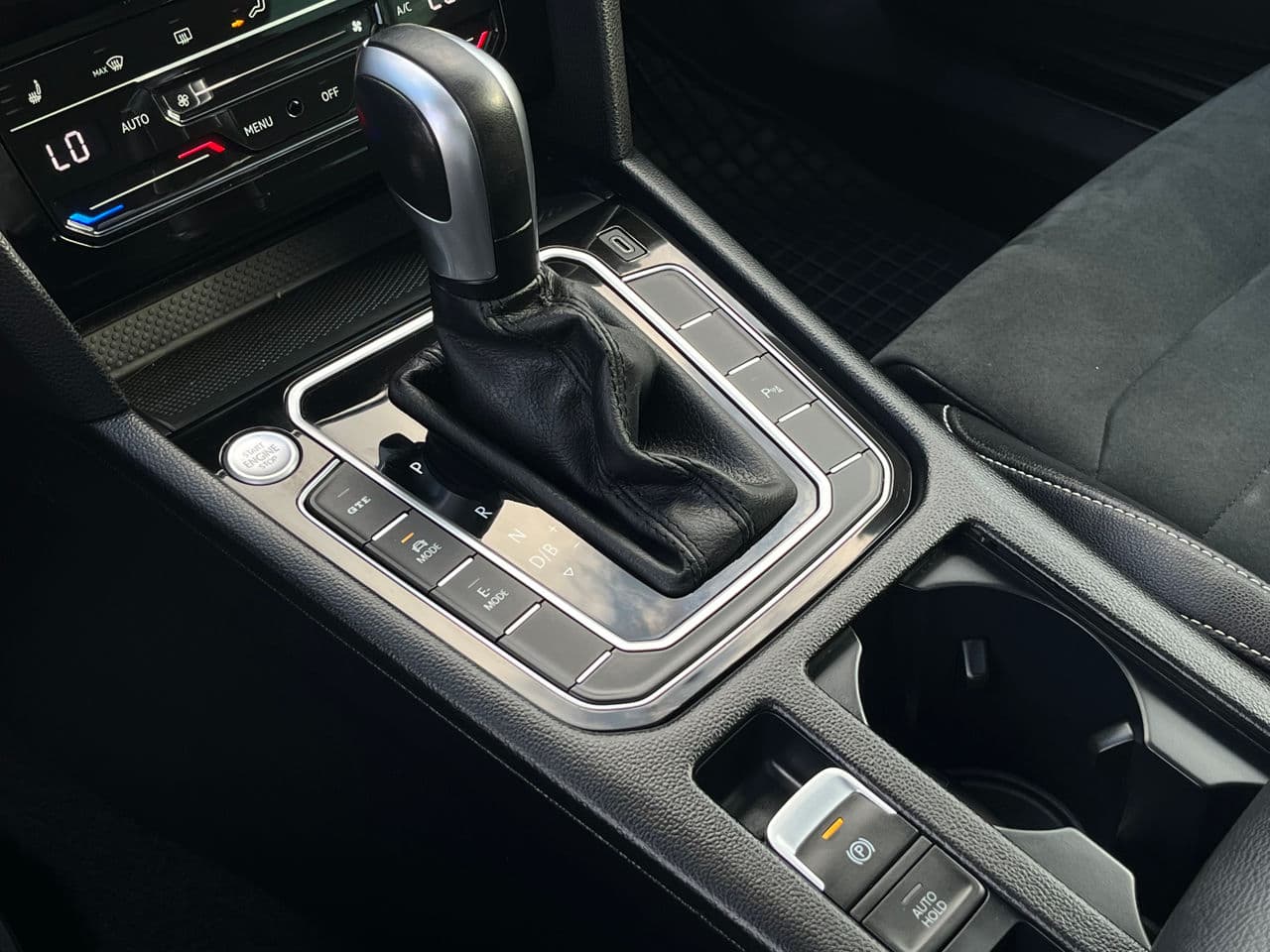 2020 Volkswagen Passat GTE — Miniatură 14