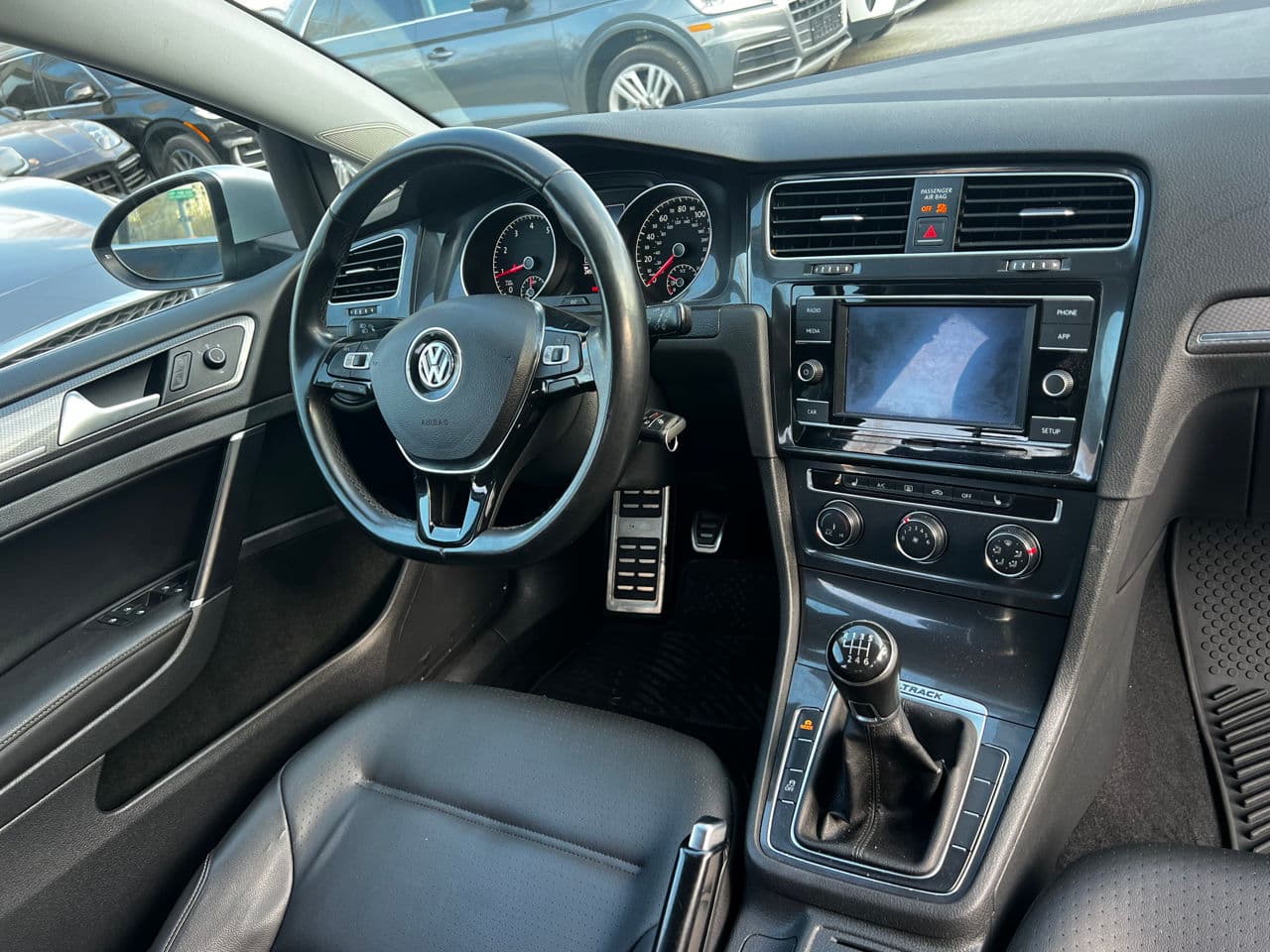 2017 Volkswagen Golf Alltrack — Miniatură 8