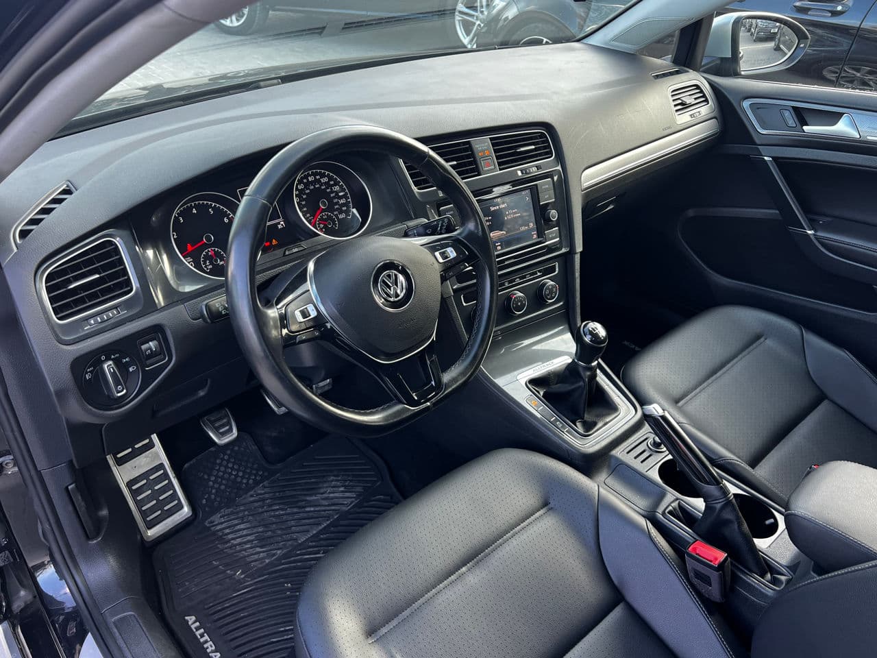 2017 Volkswagen Golf Alltrack — Miniatură 6