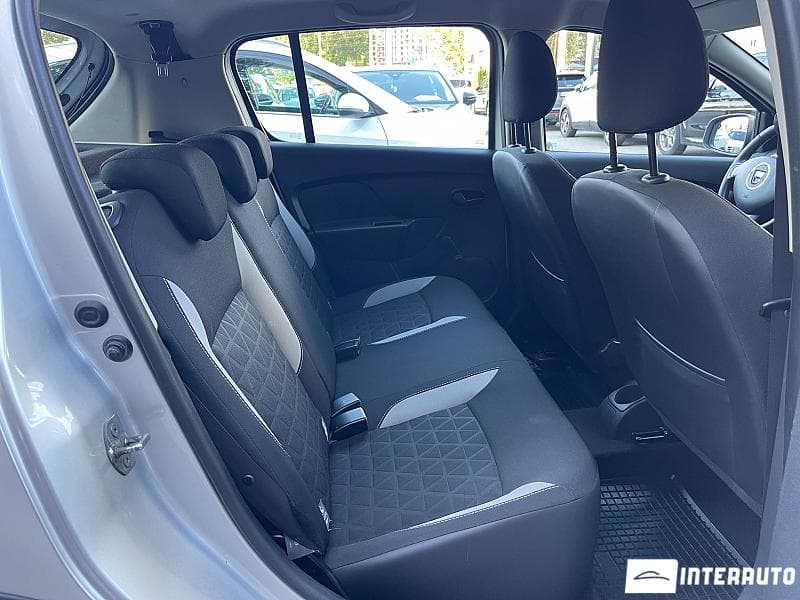 2014 Dacia Sandero Stepway — Miniatură 15