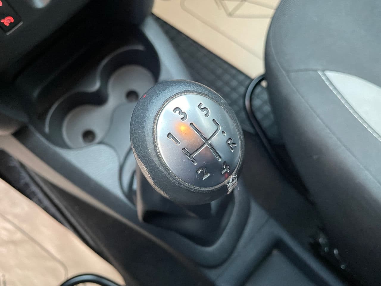 2014 Dacia Sandero Stepway — Miniatură 12