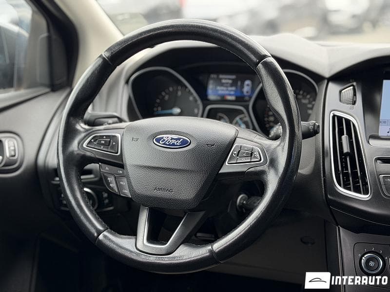 2017 Ford Focus — Miniatură 9