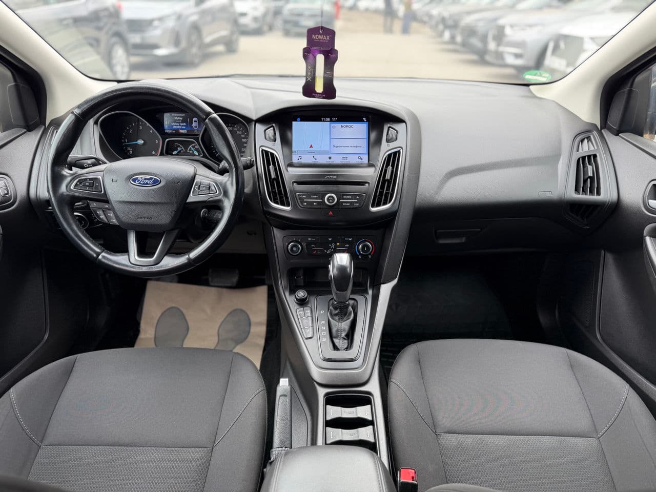 2017 Ford Focus — Miniatură 14