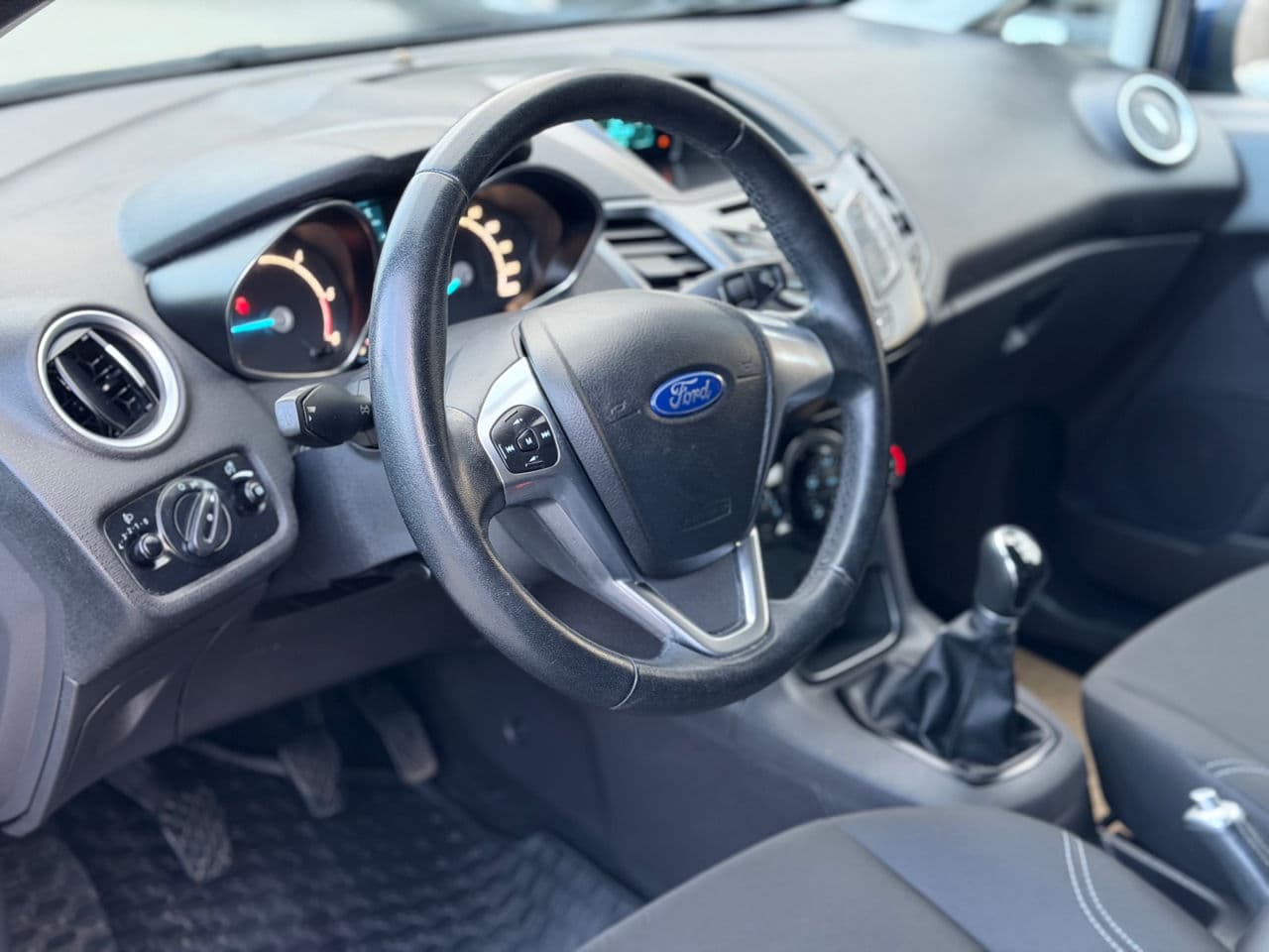 Ford Fiesta 2016 — Миниатюра 8