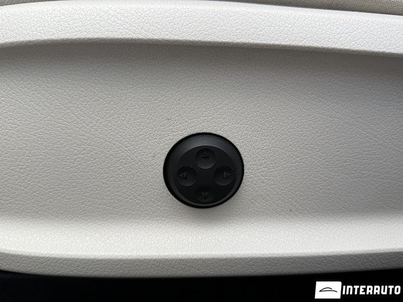2020 Mercedes GLB 250 — Miniatură 21