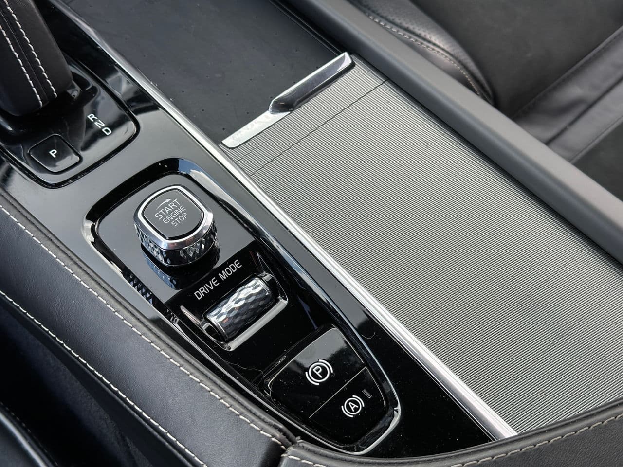 2021 Volvo XC 90 — Miniatură 15