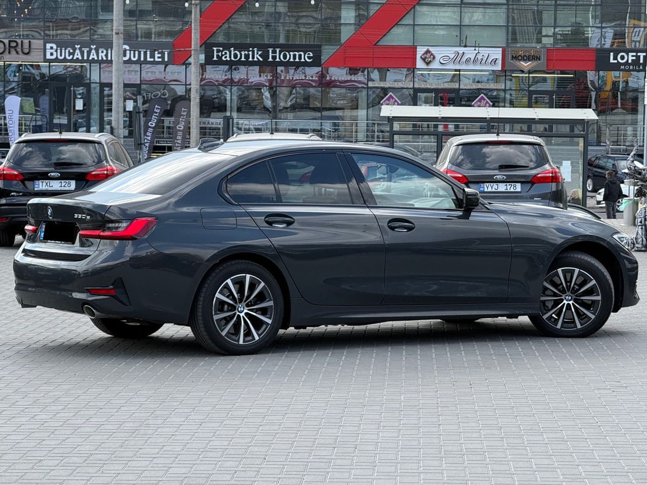2020 BMW 330E — Miniatură 3