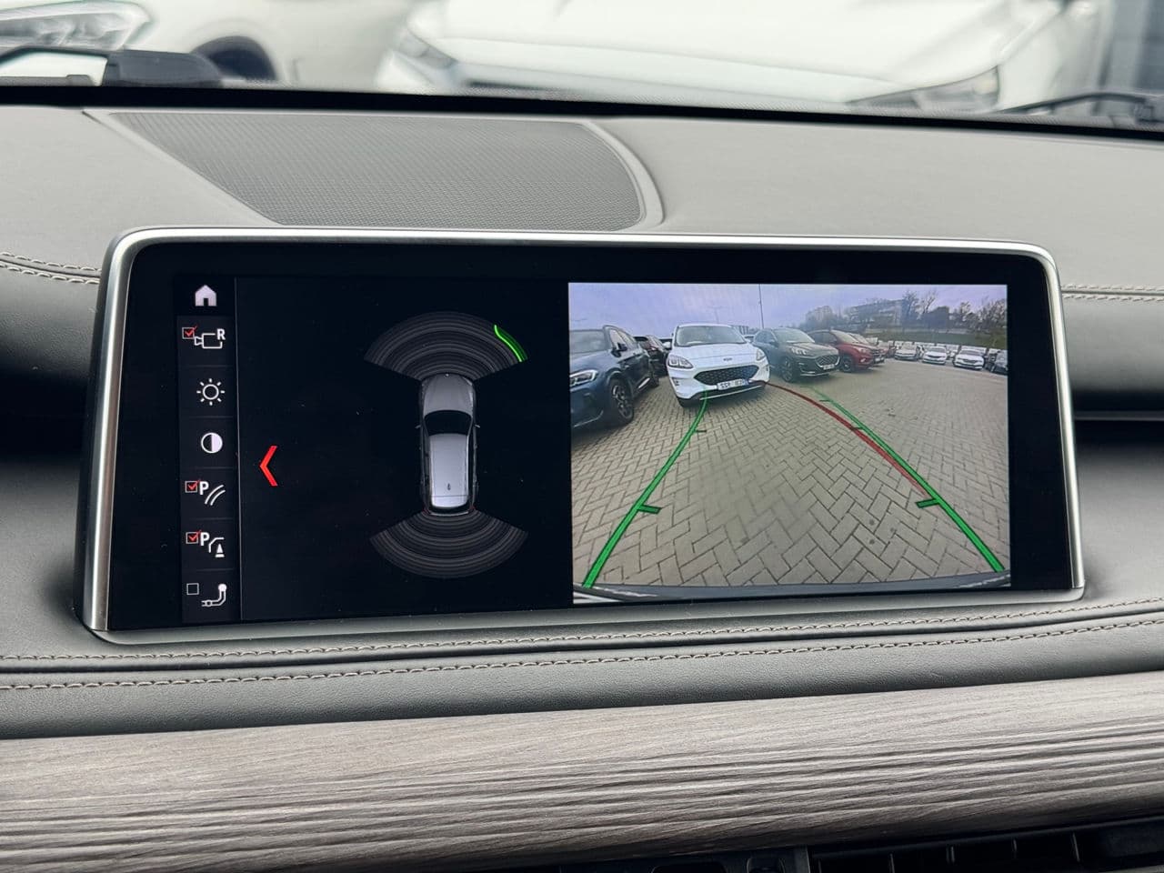 BMW X5 4.0e 2016 — Миниатюра 10
