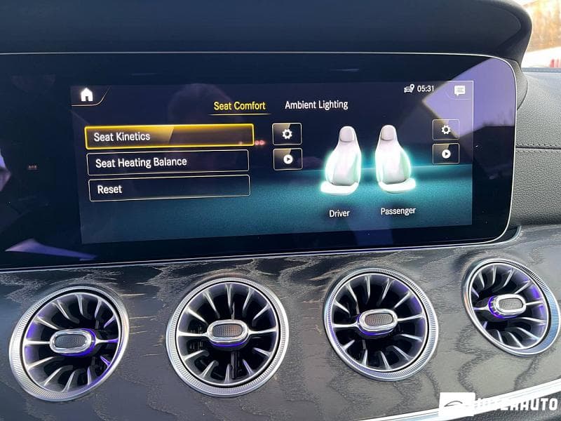 2021 Mercedes E 450 — Miniatură 13