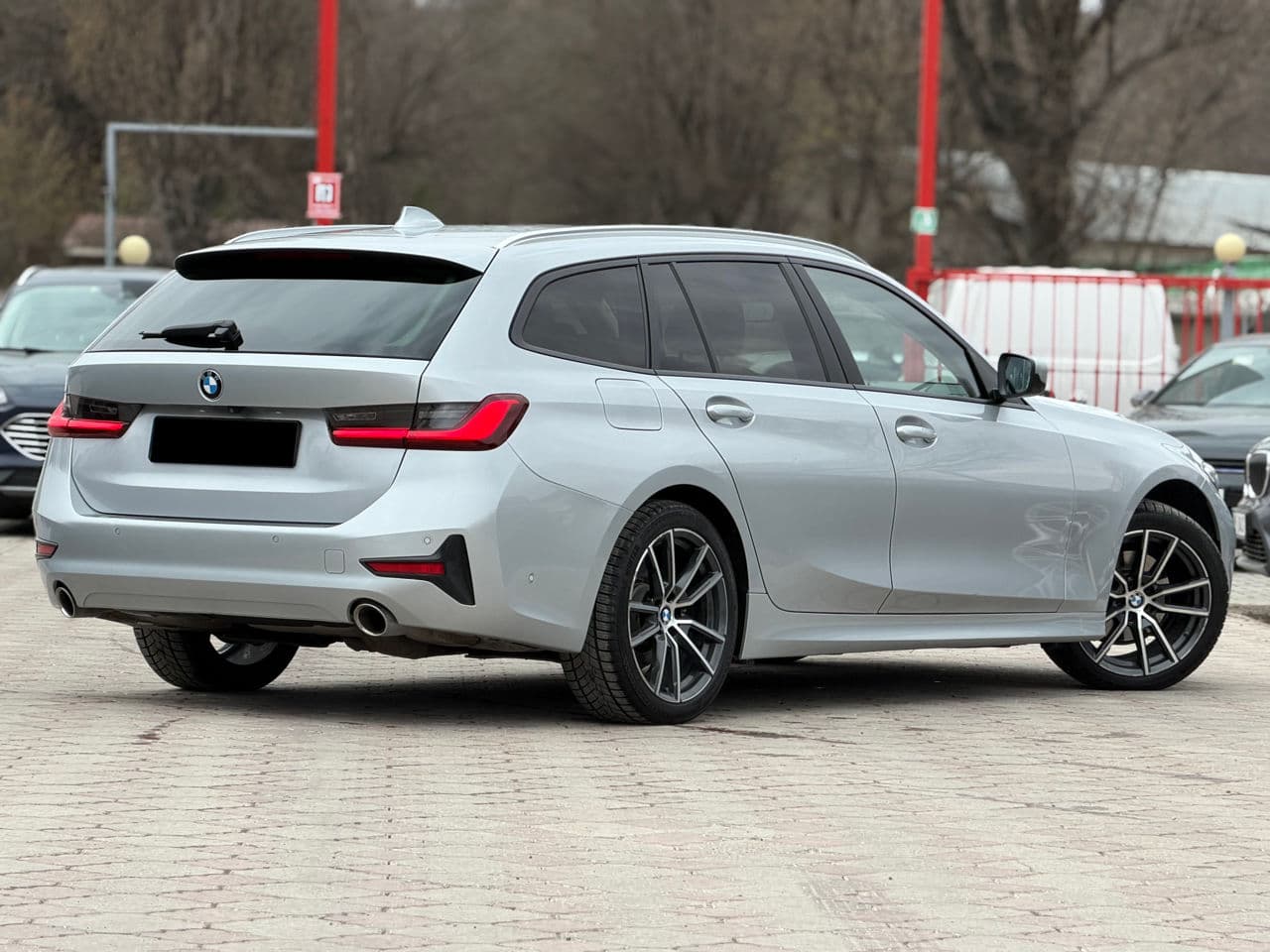 2019 BMW 320 — Miniatură 2