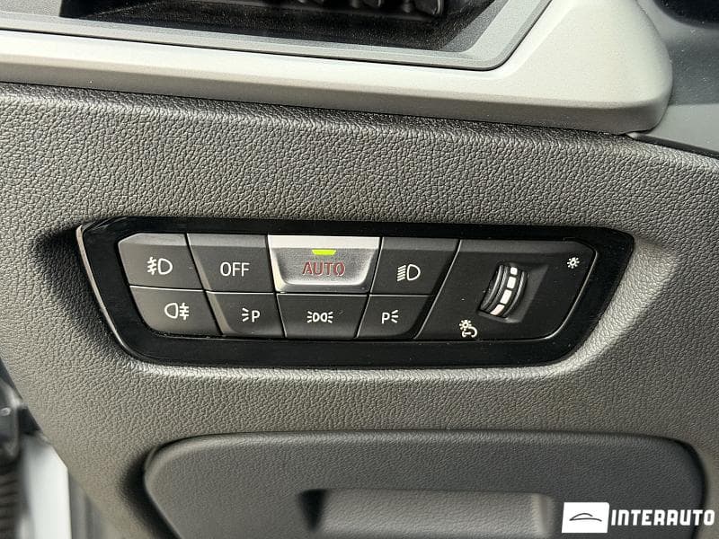2019 BMW 320 — Miniatură 11