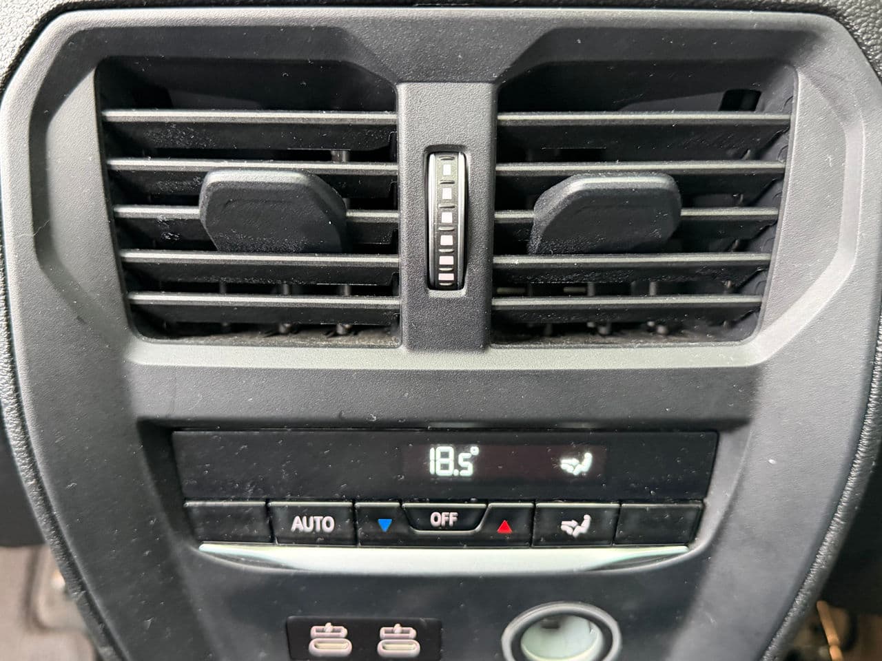 2019 BMW 320 — Miniatură 21