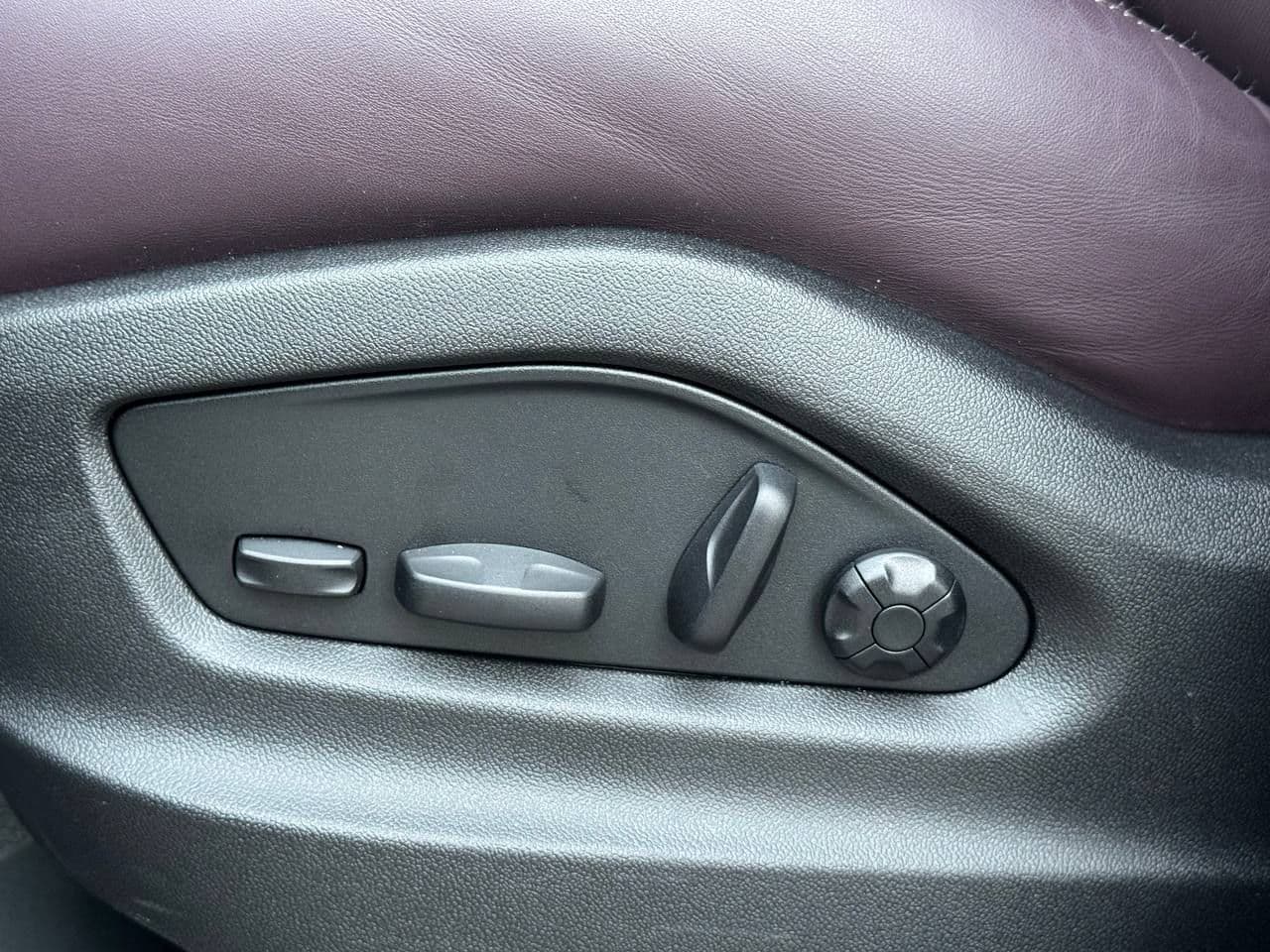 2025 Porsche Cayenne Coupe — Miniatură 21