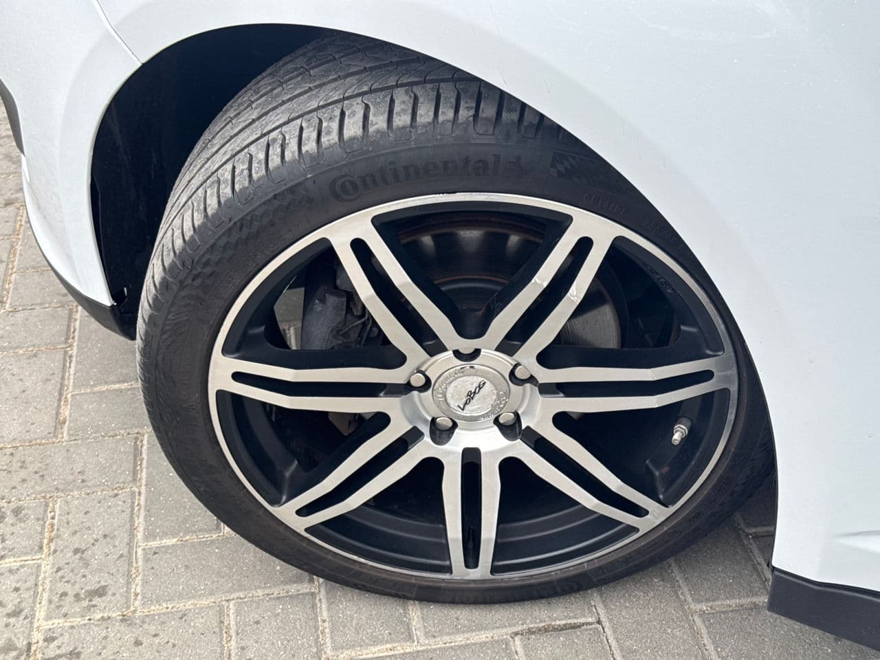 Ford Grand C-MAX 2015 — Миниатюра 16