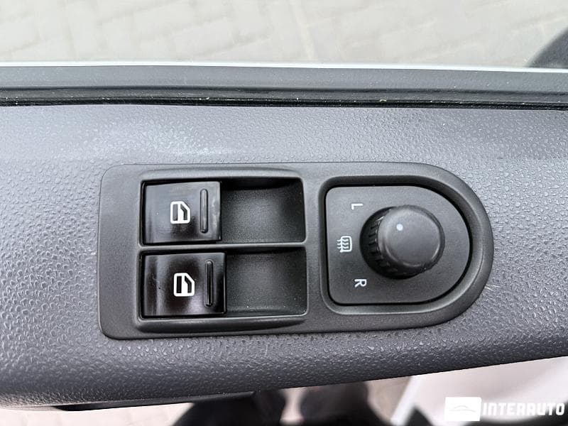2013 Volkswagen Transporter — Miniatură 11
