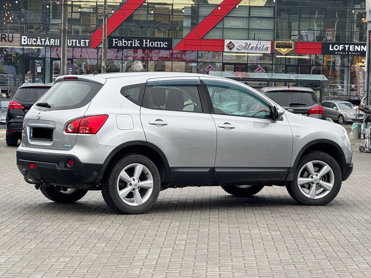 2010 Nissan Qashqai — Miniatură 3