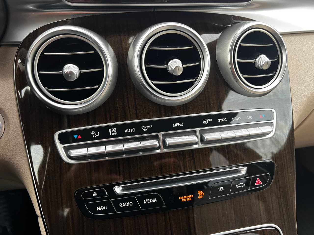 2016 Mercedes GLC 250d — Miniatură 11