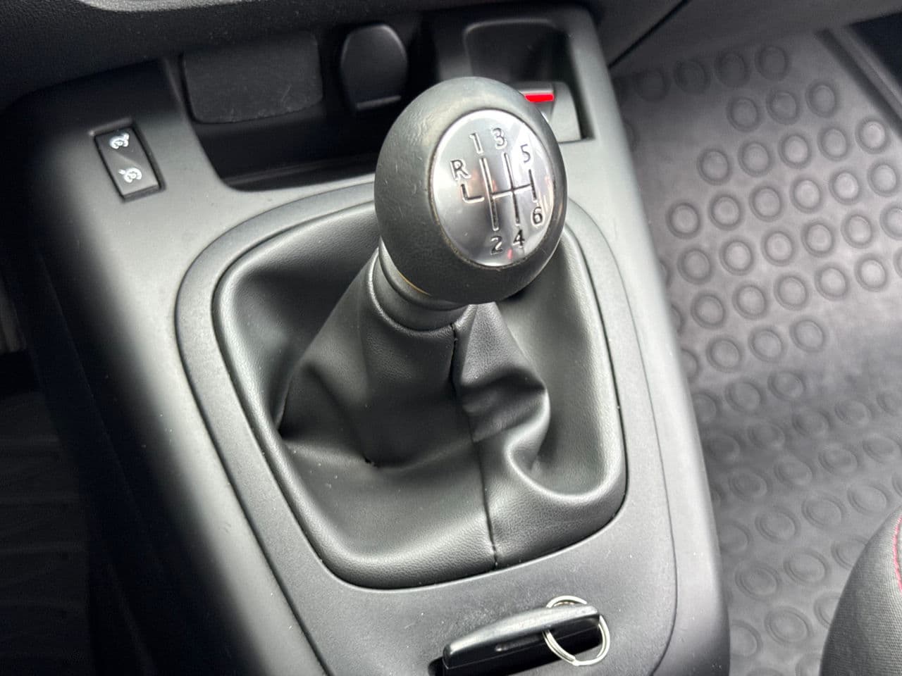 2015 Renault Grand Scenic — Miniatură 12