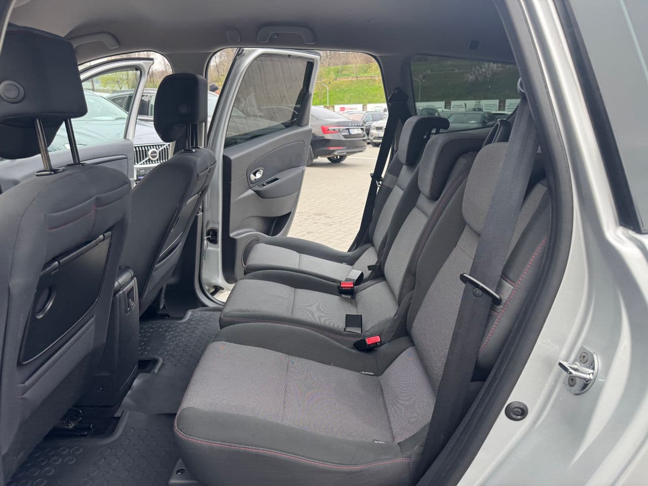 2015 Renault Grand Scenic — Miniatură 14