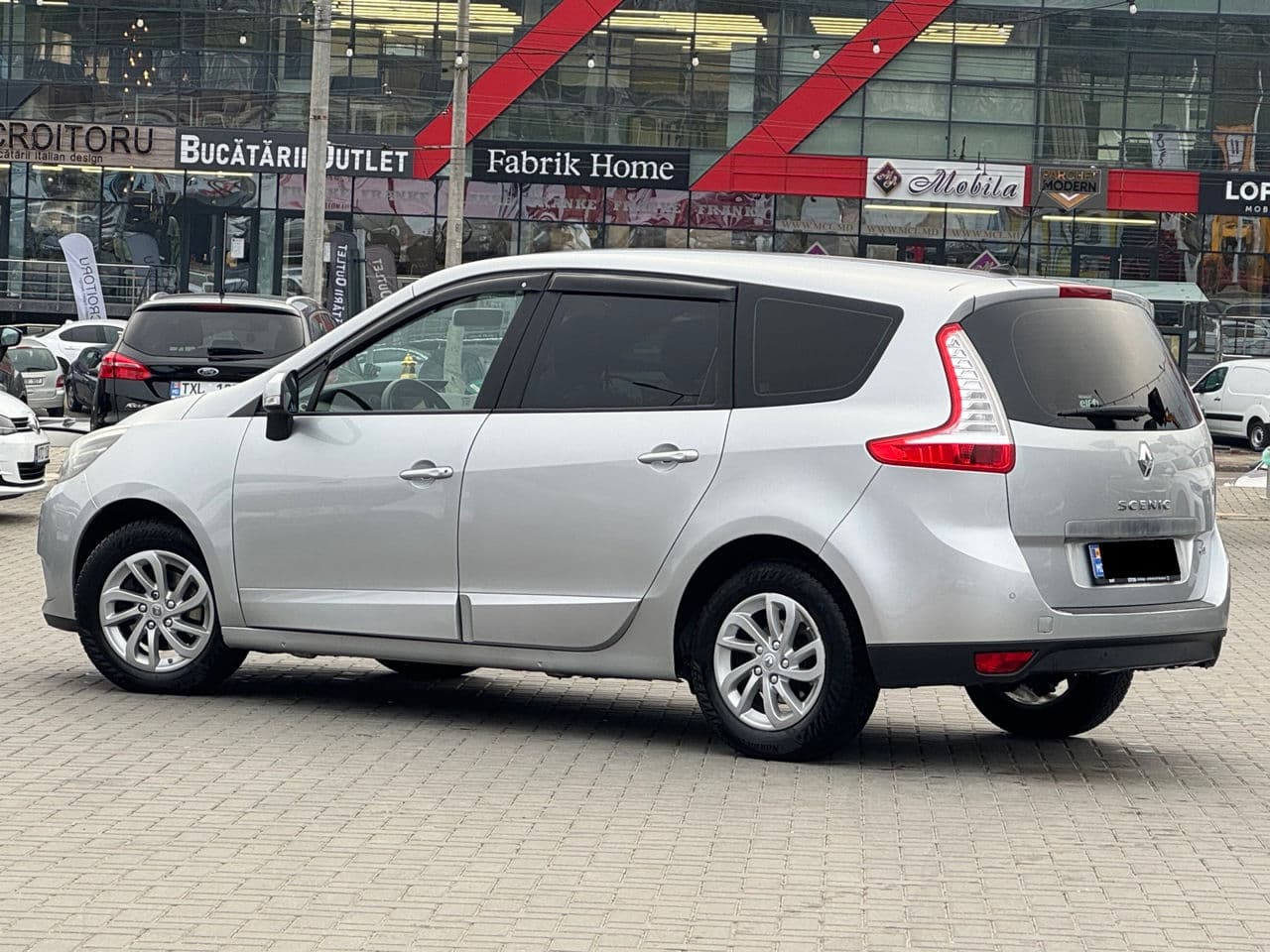 2015 Renault Grand Scenic — Miniatură 4