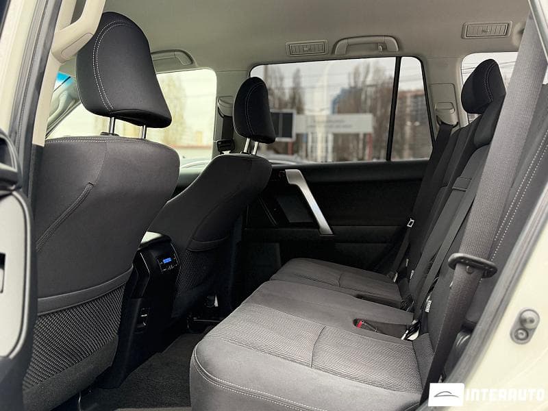 2018 Toyota Land Cruiser Prado — Miniatură 17