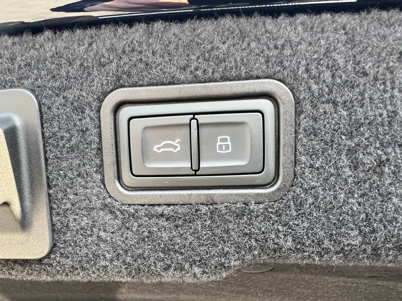 2023 Audi A8 — Miniatură 28